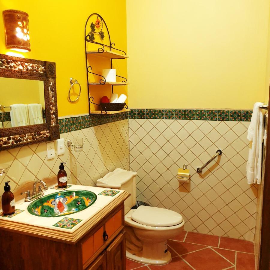 La Casona Chapala Hotell Eksteriør bilde